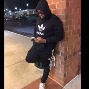 Meet your Posher, Derrick